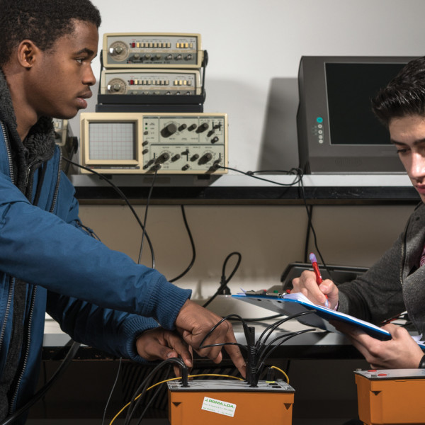 FCNET - Faculdade de Ciências Naturais, Engenharias e Tecnologias